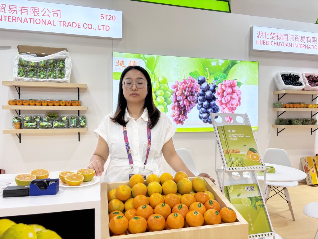 杜小姐表示考慮進攻杜拜、印尼等較寬鬆的市場。 杜小姐表示考慮進攻杜拜、印尼等較寬鬆的市場。