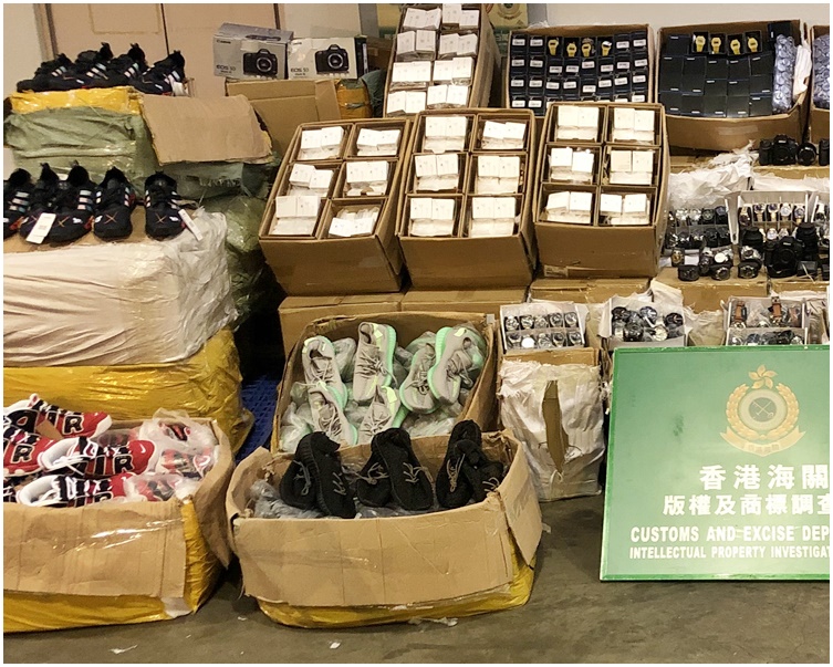檢獲的約6600件懷疑冒牌物品,估計市值約60萬元。