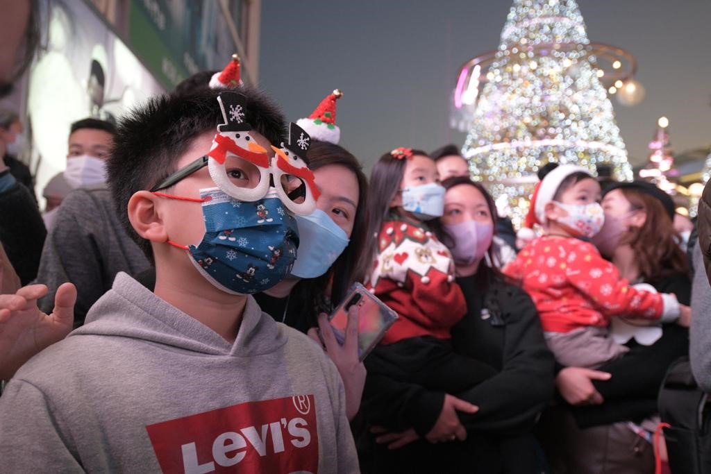有市民認為今年聖誕氣氛是疫情以來最濃厚。