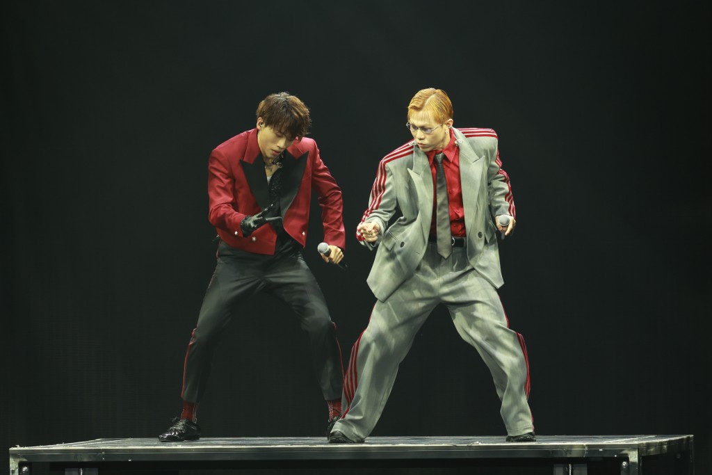 Ian Hannz與T Soul 田曜誠跳唱《Weiredos Party》。