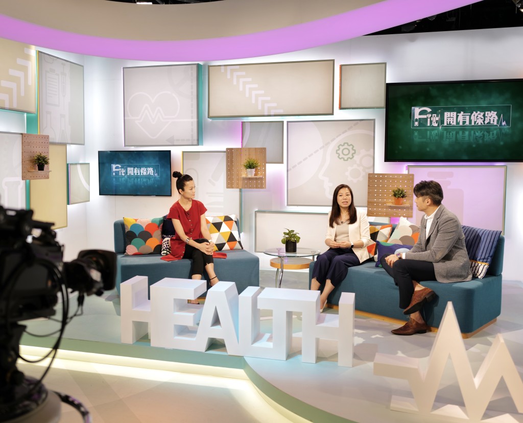 李雨阳近年曾为HOY TV（前名香港开电视）主持节目。