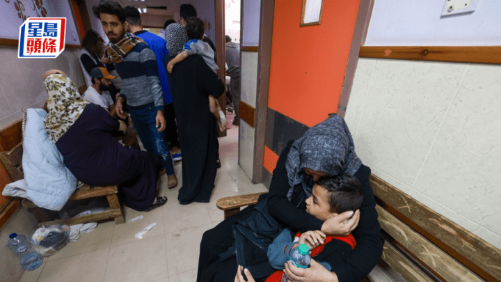 去年11月底，受戰火波及的傷病者及其他加沙民眾棲身於阿克薩醫院（Al-Aqsa Hospital）。©無國界醫生