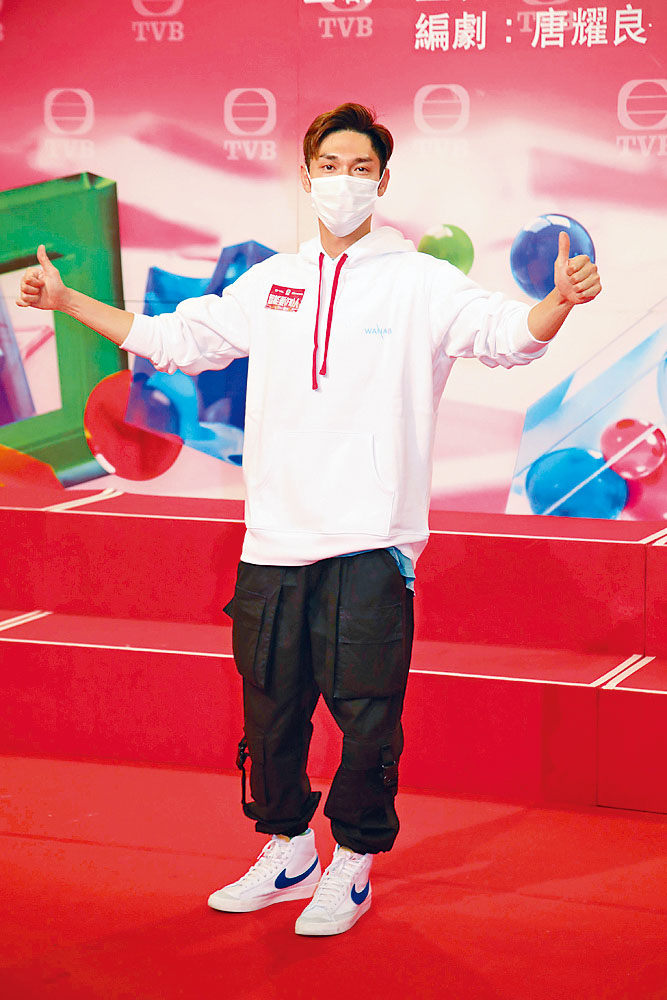 關楚耀兩年沒拍劇，表現開心興奮。