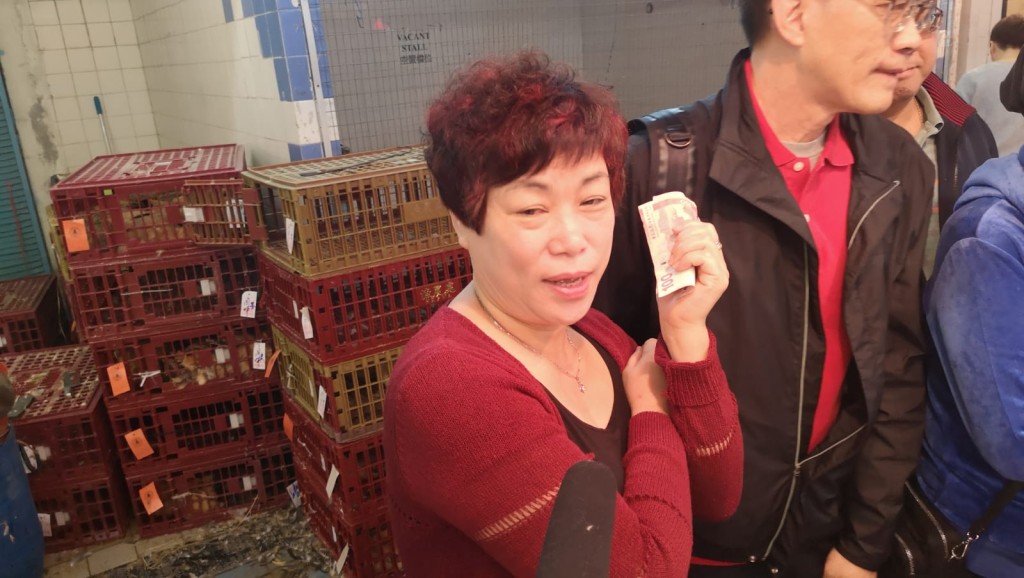盧太預計連同海鮮,約共花2000左右準備團年飯。