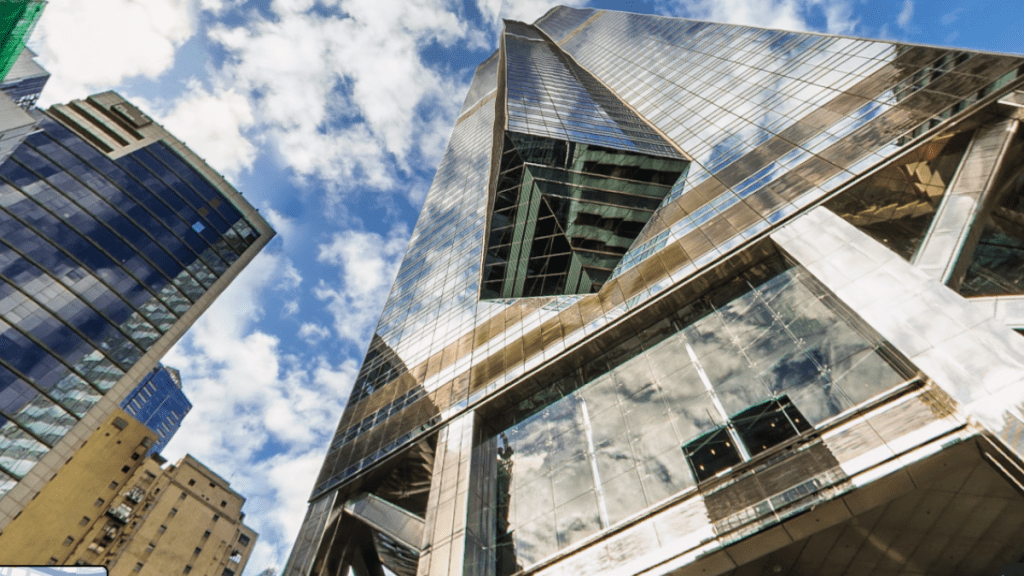 中環中心全層逾5.6億易手 「小巴大王」家族沽貨 平均每呎2.2萬