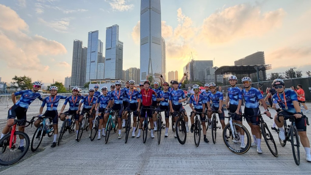 單車節2026︱逾4000選手參加56公里賽事 郭基煇讚氣氛好：體育比賽助推動旅遊業發展