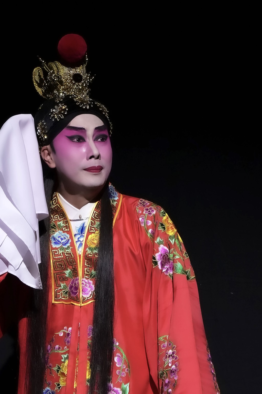 首場賈寶玉王志良聲淚俱下演出，觀眾都融入戲中。