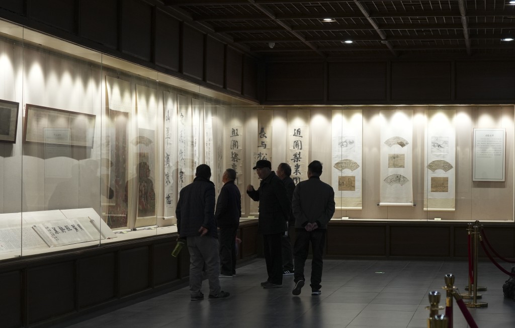 杭州靈隱飛來峰景區12月1日開始免票開放。新華社