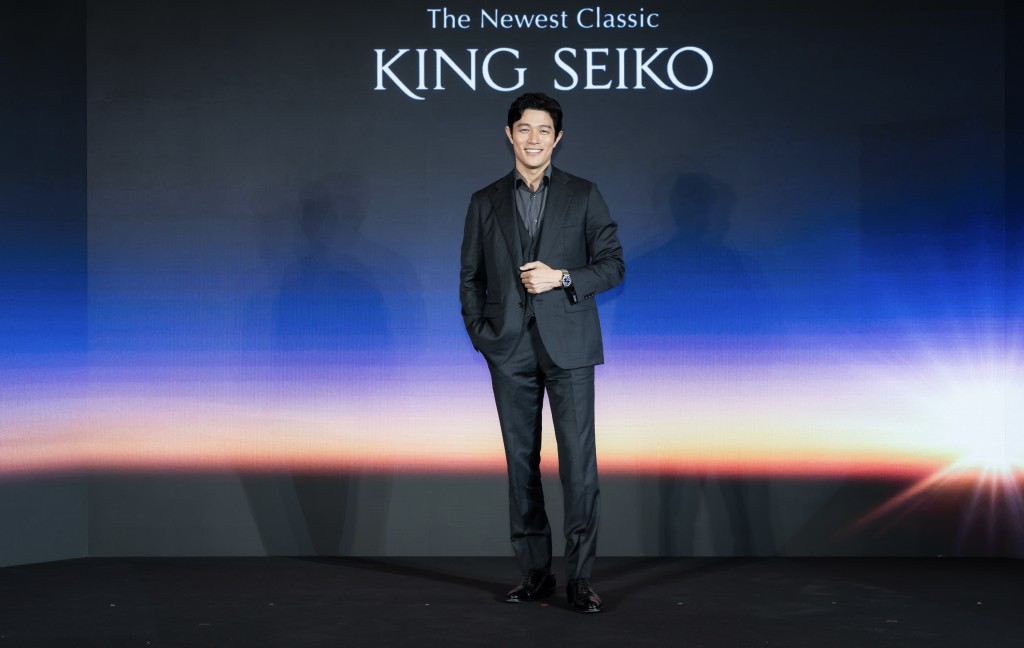 日本著名藝人鈴木亮平（Ryohei Suzuki）出任King Seiko全球品牌大使，早前更出席了曼谷的品牌活動。