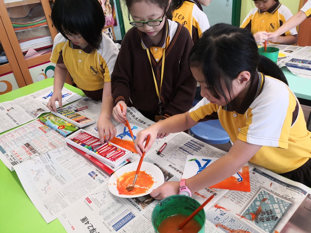 梁崇任認為香港視藝教育應擴展格局，與世界看齊。