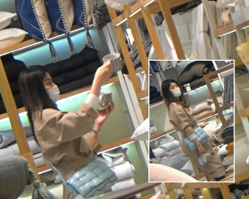 Kelly一個人去睇家品，前後睇咗半個鐘。
