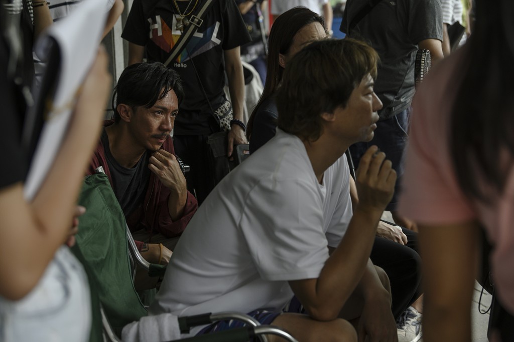 兩人回看自己演出時，也感動得淚水直流。