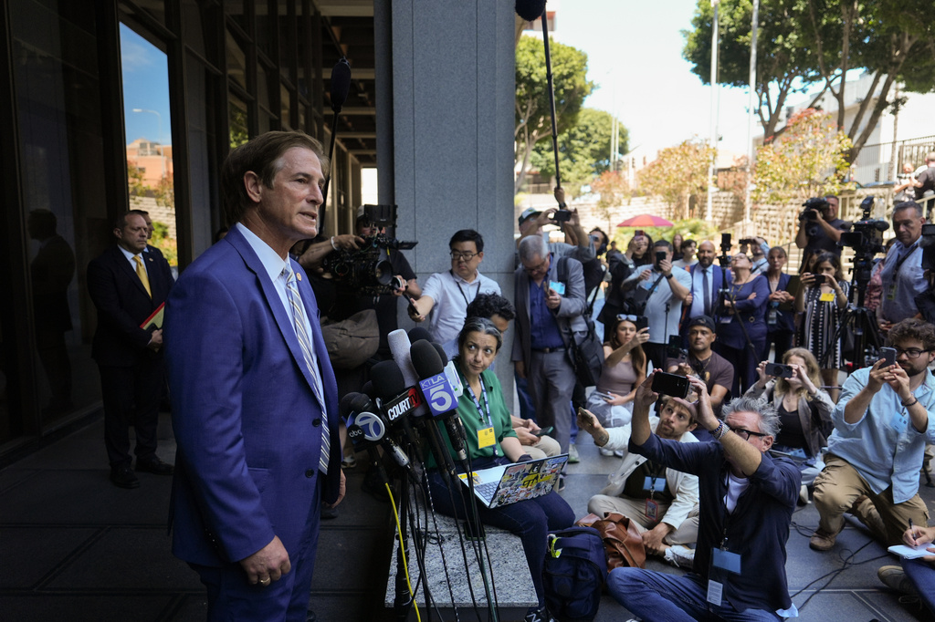 D4vd辯護律師否認所有控罪。美聯社