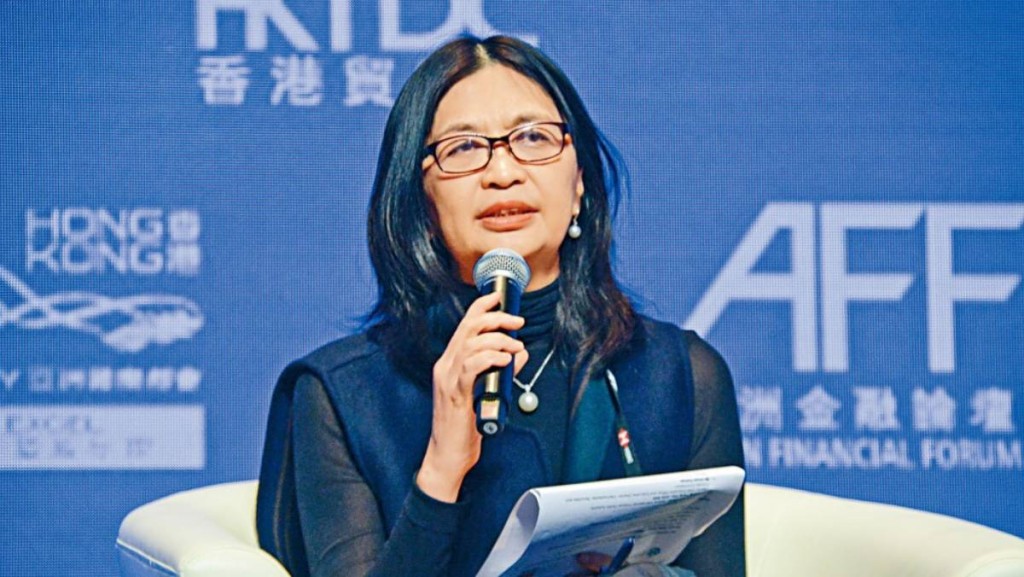 梁凤仪续任证监会行政总裁 任期两年