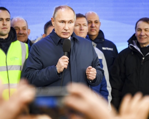 普京出席克里米亞大橋開幕儀式。AP