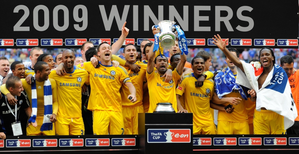 2009年英足盃，車路士剛好穿上黃色球衣奪冠。