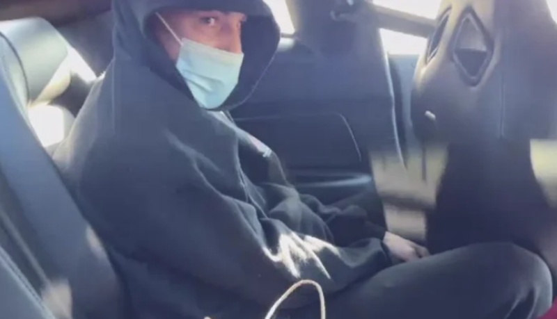 肇事的29歲司機被警方拘捕。