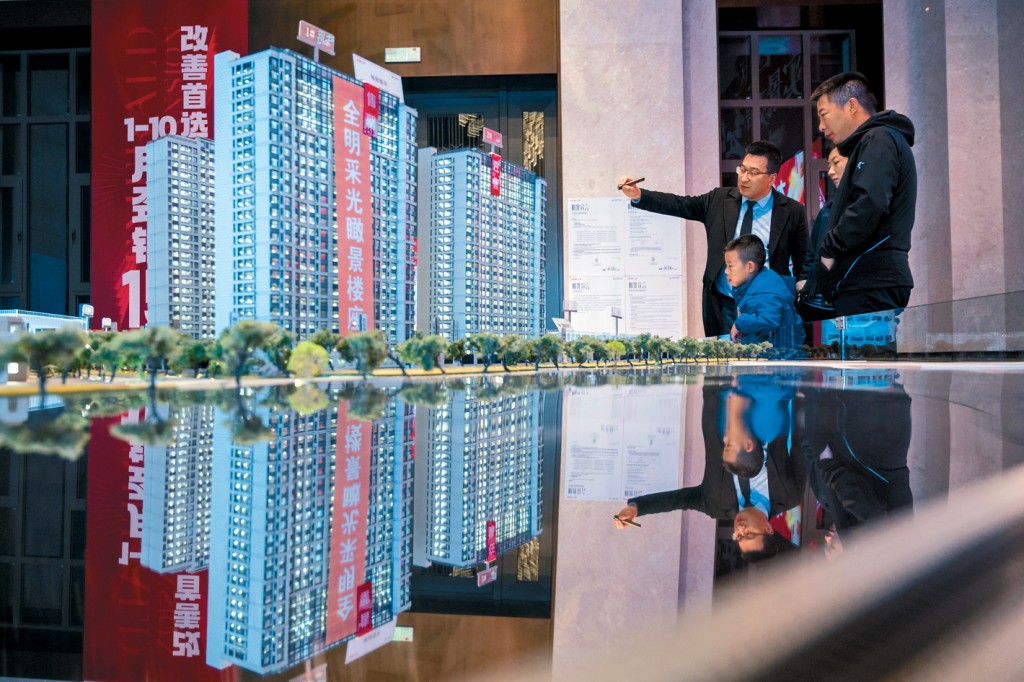 內地官方去年多番出招打救樓市,可惜房價跌勢未見扭轉。
