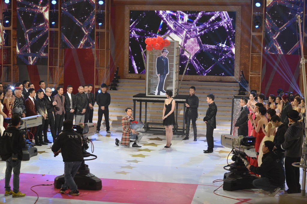 王祖藍在2014年《萬千星輝賀台慶》擔任司儀，突然上演真人騷在直播期間向李亞男求婚，當時轟動全城。