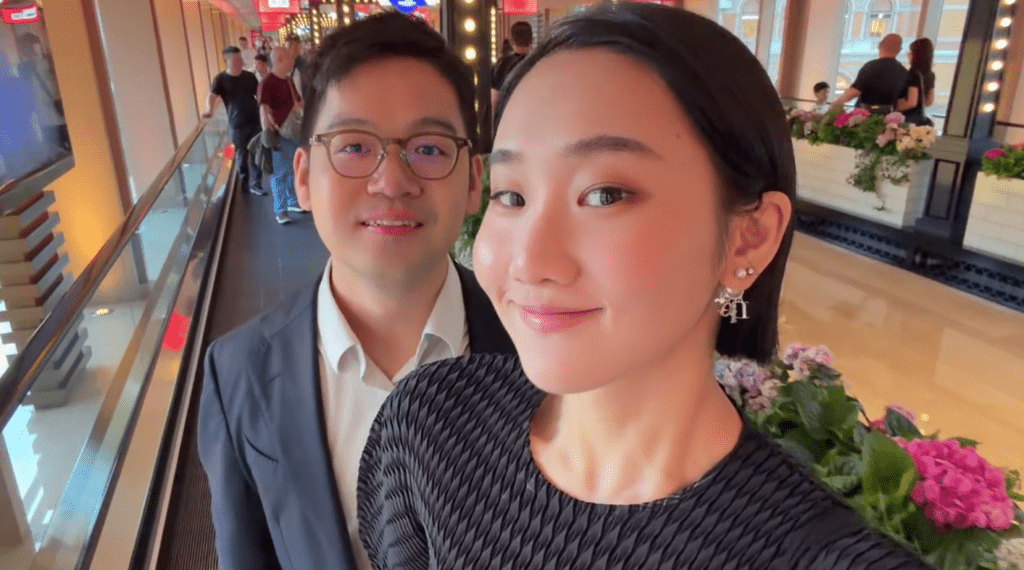 袁文靜本身是一名「學霸」，與男友門當戶對。