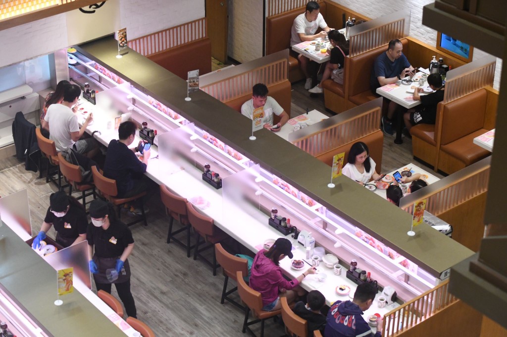 商場食肆繼續營業。