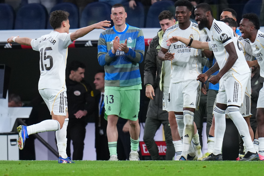 古拿轟入金球。美聯社