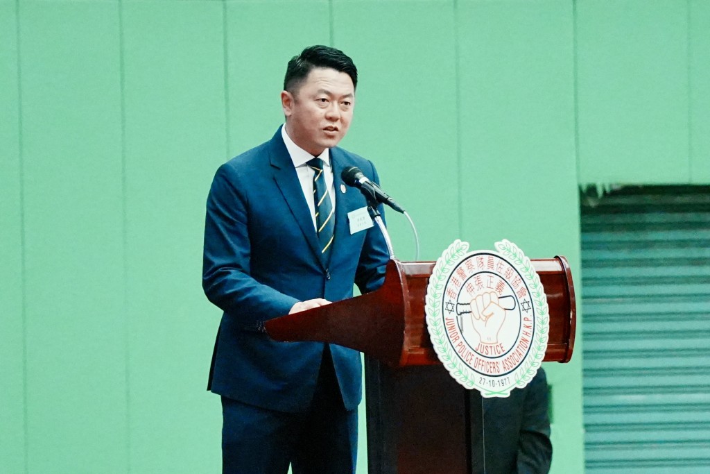 警察隊員佐級協會新任主席梁俊傑致辭。