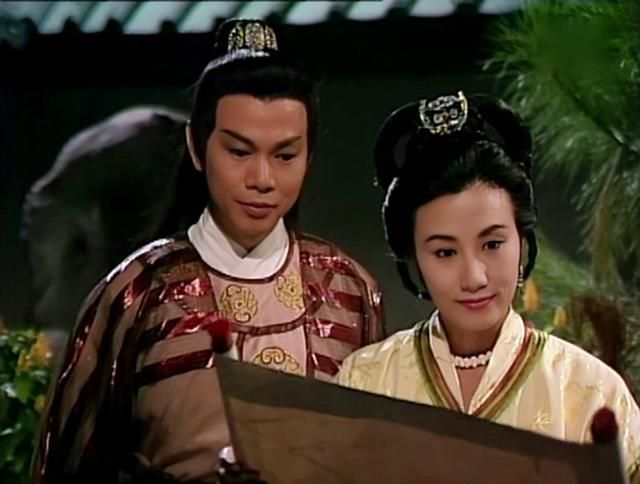 羅家英與汪明荃曾在1991年客串《怒劍嘯狂沙》，劇中飾演夫婦。