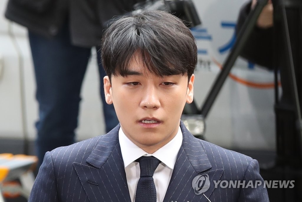 警方指案件仍在調查，暫未起訴及拘捕勝利。