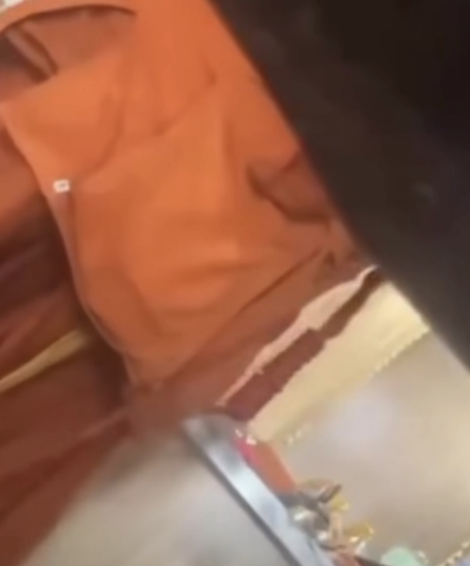 住持情妇名单至少6人。(Facebook@ซ้อเปา - เรื่องนี้ต้องใส่ใจ)