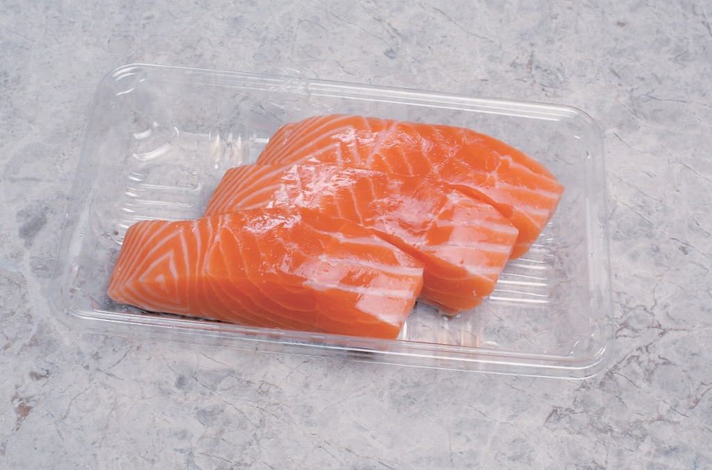 三文魚砧板樣本檢測出病毒。資料圖片