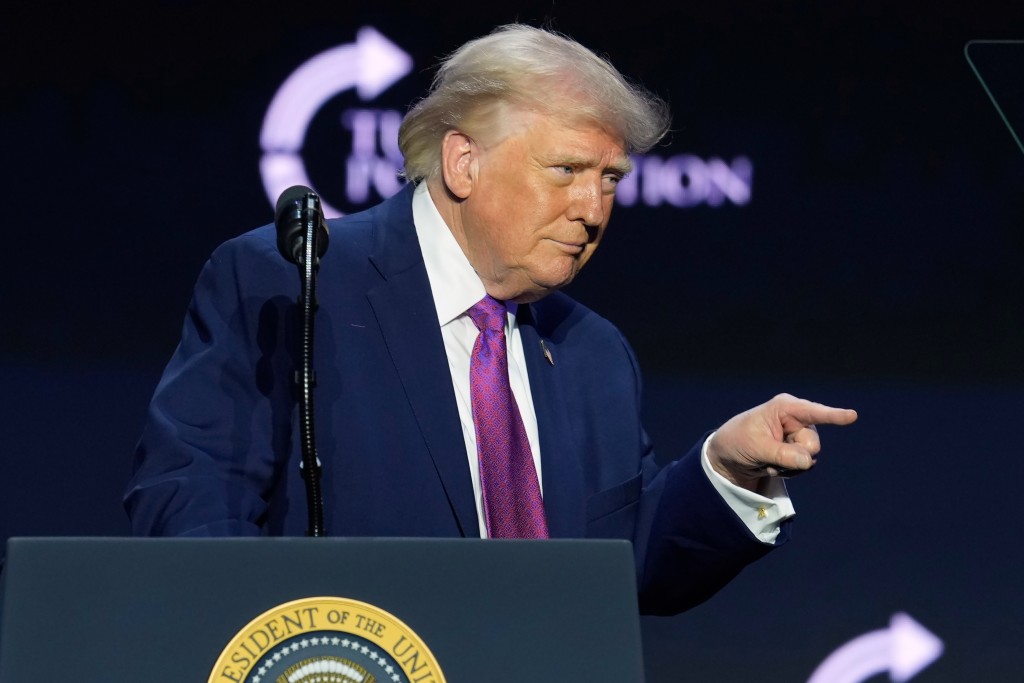 特朗普強調美國會把核塵埃整理好。美聯社