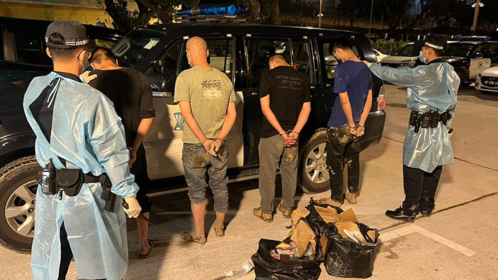4名內地男子落網。