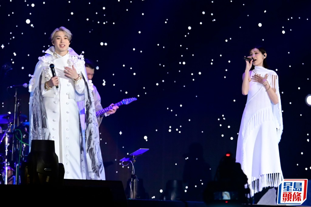 陳蕾現身與Jer合唱《凡星》。