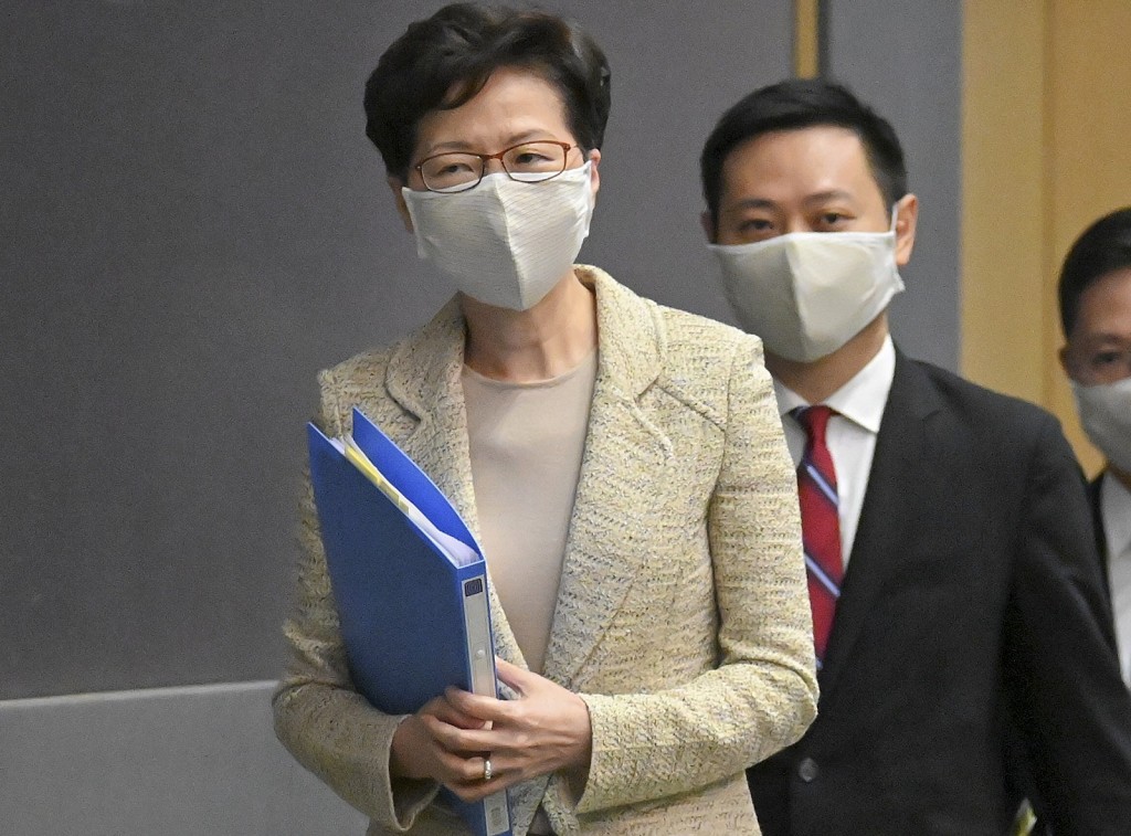 林鄭月娥說行政長官不應為官員個人行為而完全負責。資料圖片