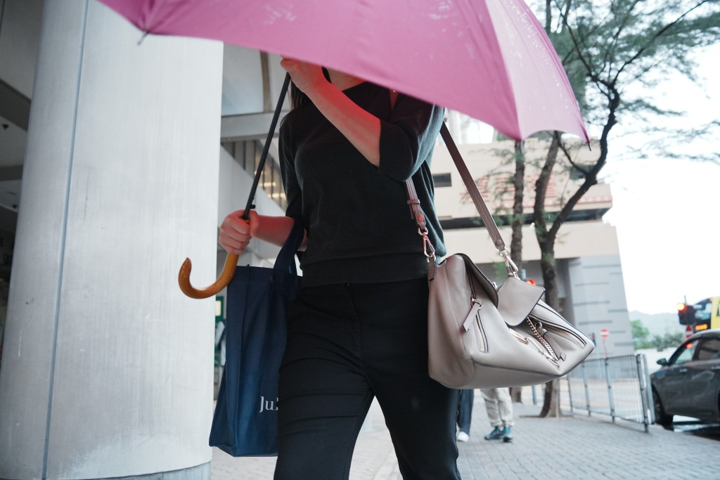 證人蔡明婉(音譯)。汪旭峰攝 證人蔡明婉(音譯)。汪旭峰攝