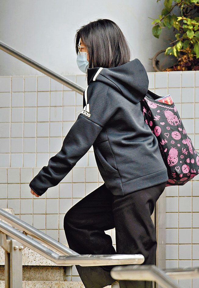 26歲被告鄧美欣承認7項虐待或忽略兒童罪。