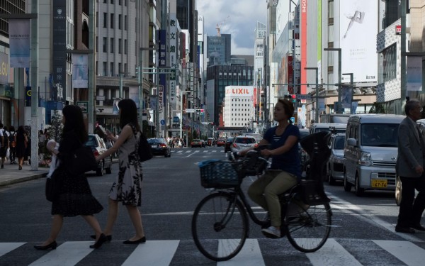 東京街頭發生罕見劫案。法新社