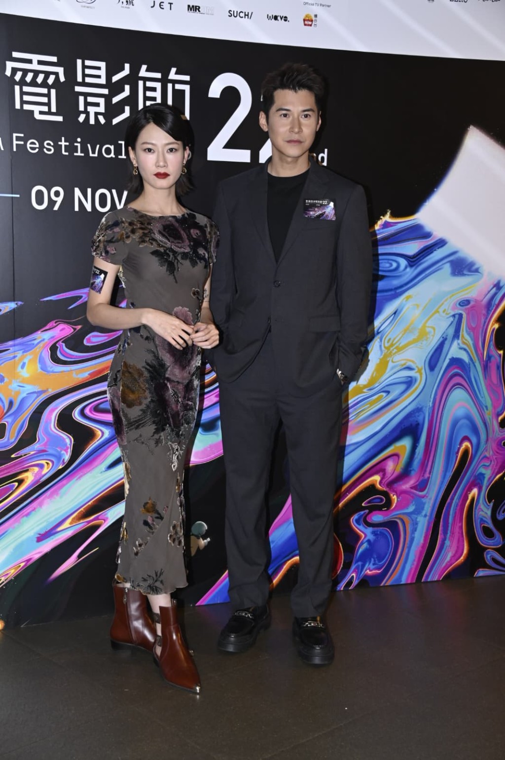 陳家樂稱拍床戲前有備案,不怕太太「詐型」。 陳家樂稱拍床戲前有備案,不怕太太「詐型」。