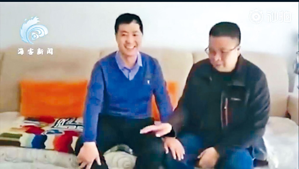 ■祁发宝（左）身体恢复良好。