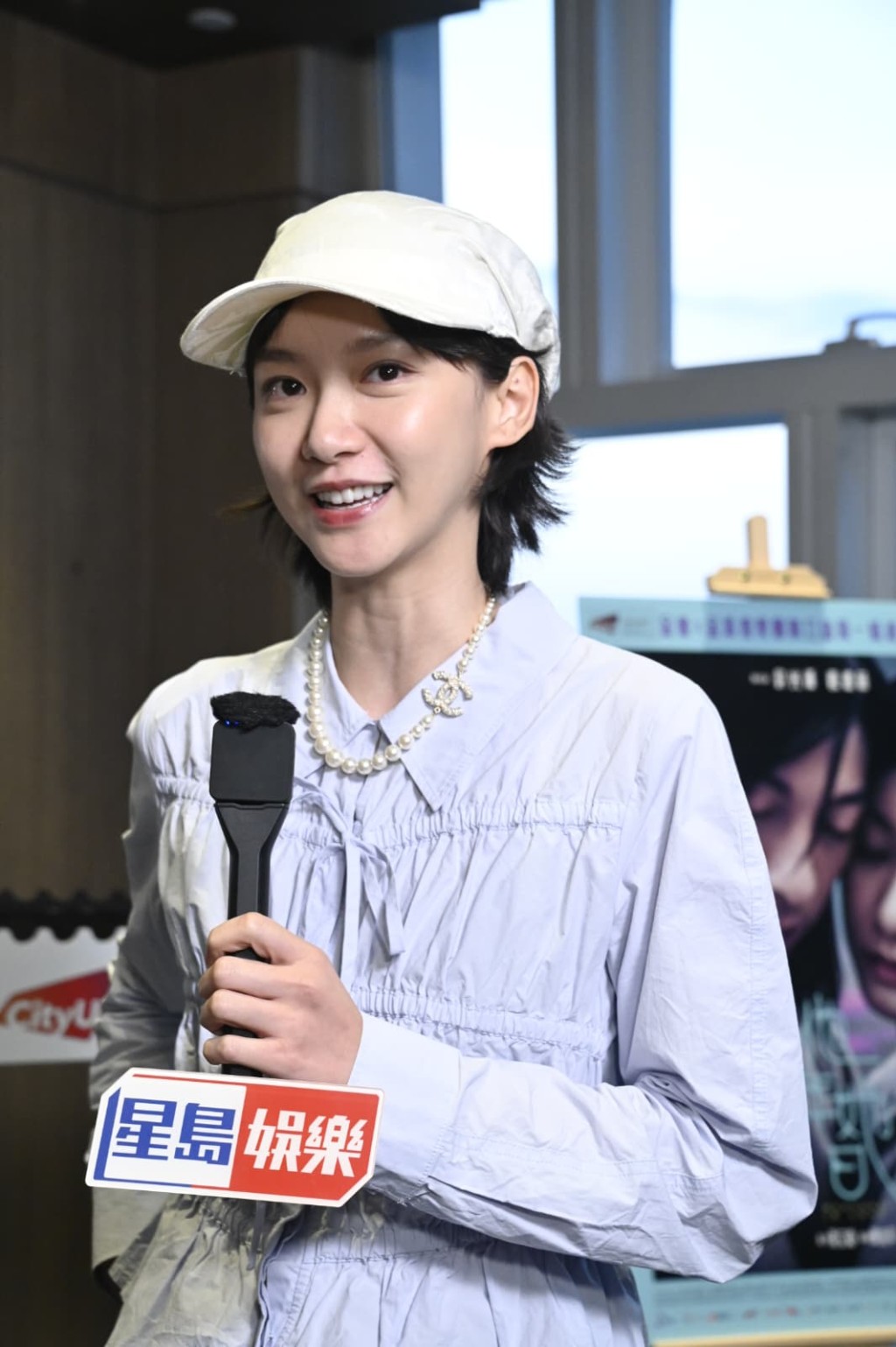 袁澧林︰「有機會都想做場記,雖然是超級辛苦,特別要幫演員記錄『連戲』!」 袁澧林︰「有機會都想做場記,雖然是超級辛苦,特別要幫演員記錄『連戲』!」