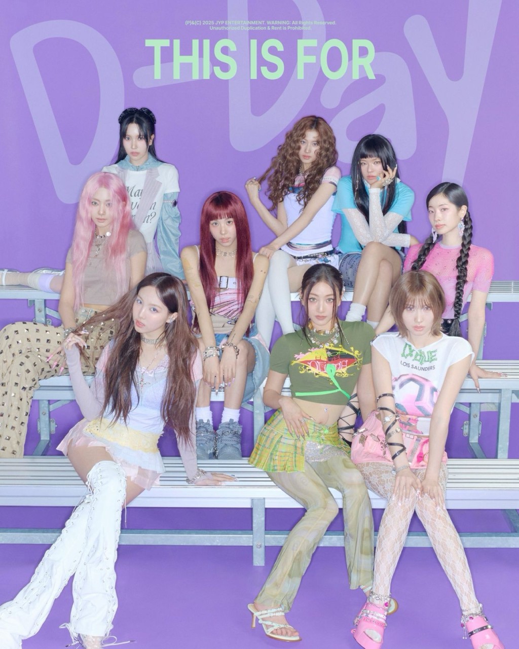 《THIS IS FOR》是TWICE同名專輯的主打歌，並慶祝她們出道10周年。