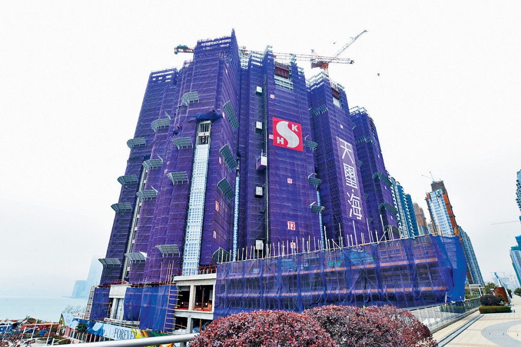 啟德天璽．海上月獲鷹君羅嘉瑞等，以約1.19億購入4房海景單位。