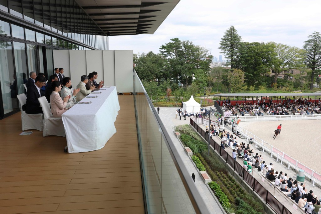 愛子在名古屋亞運欣賞馬術賽事。法新社