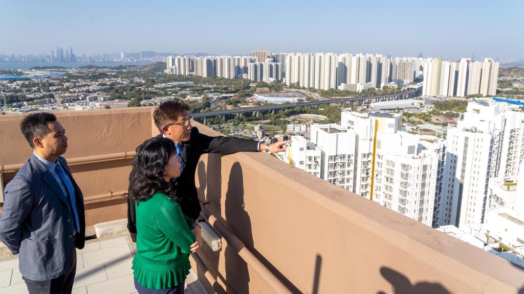 陳美寶早前到訪視察洪水橋視察。(運物局網誌)