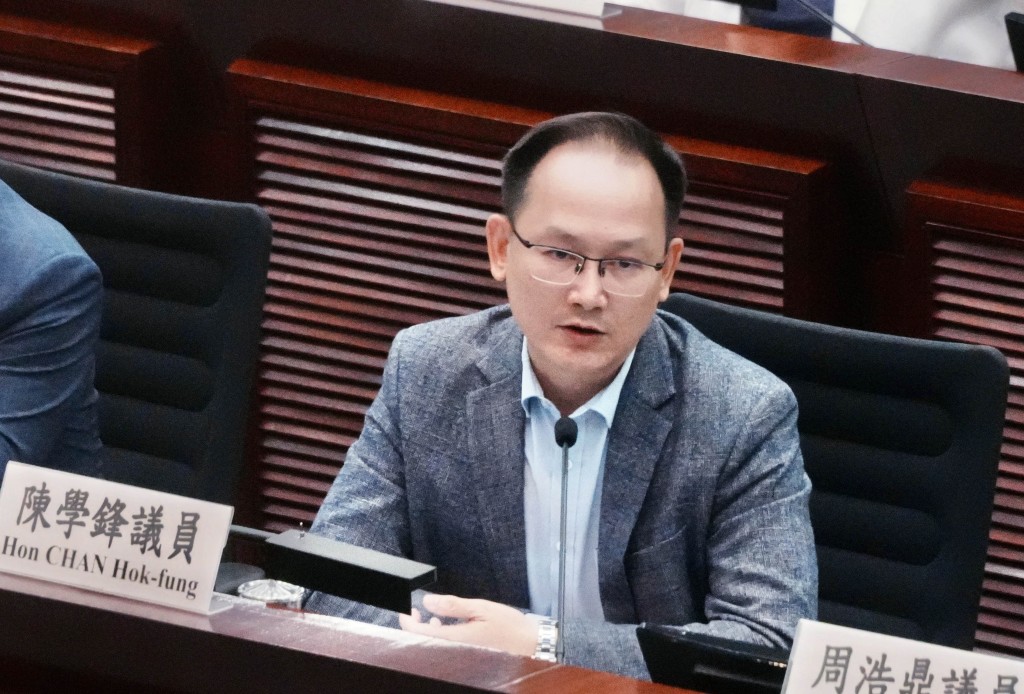 陳學鋒促善用電子投票及增設「維修代辦」。資料圖片 陳學鋒促善用電子投票及增設「維修代辦」。資料圖片