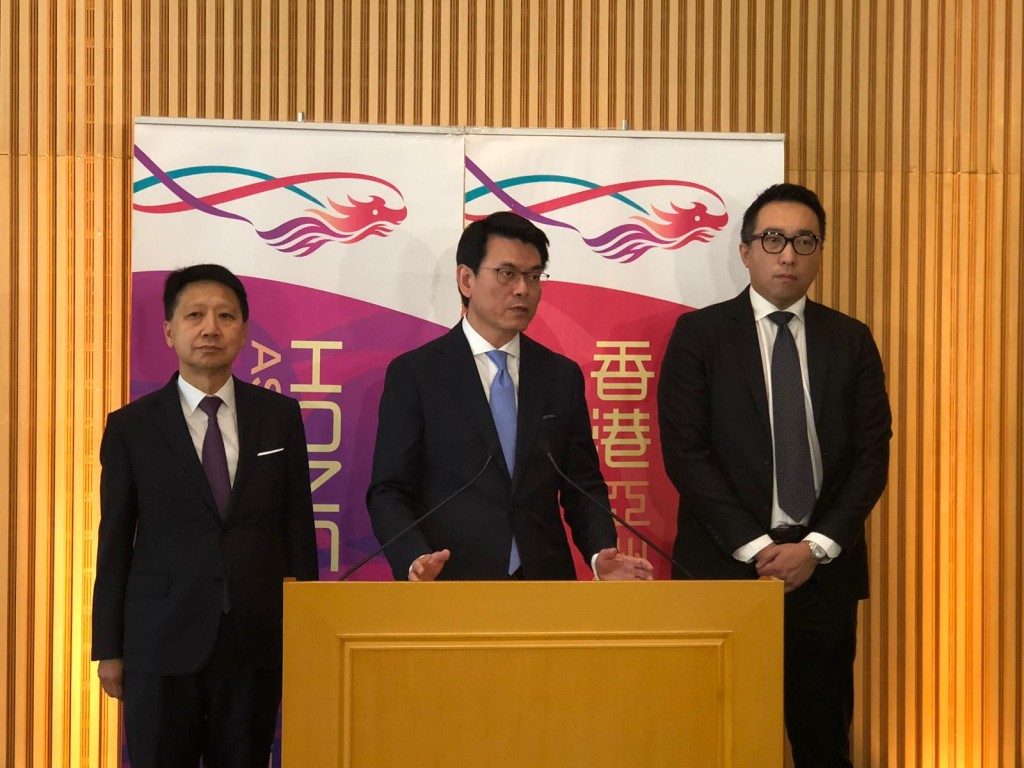 邱騰華宣布新一輪支援旅遊業界措施。