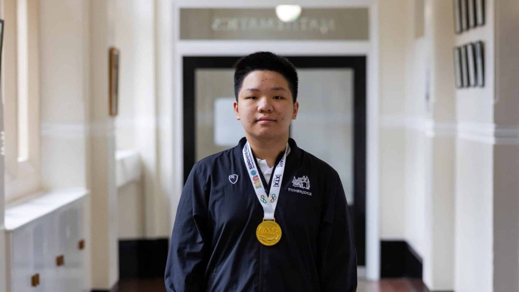 Alex Chui個人照片。湯橋中學（TonbridgeSchool）