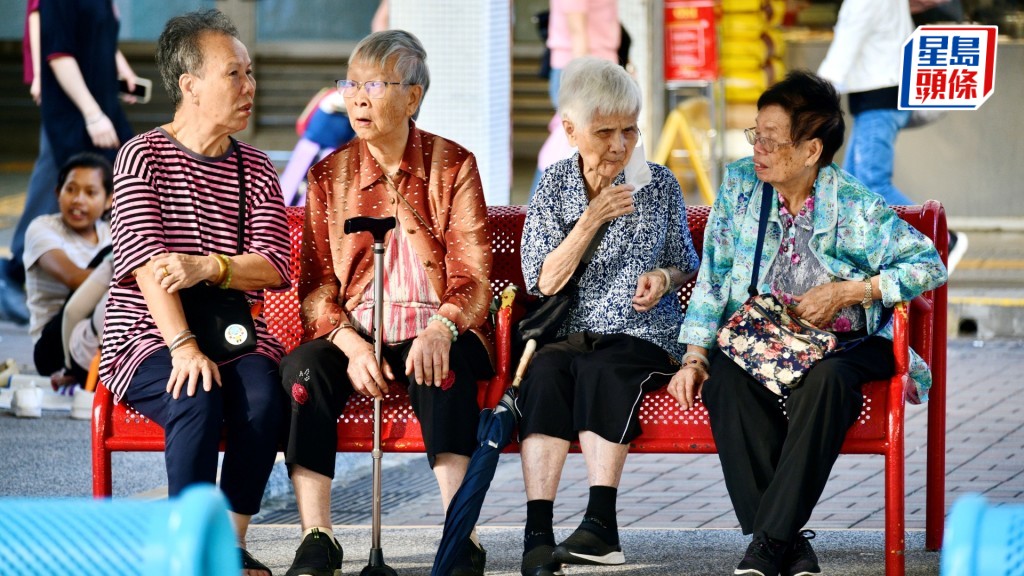 銀髮經濟︱「退休三寶」逾4.3萬人參與 議員倡加強推廣協助長者規劃理財