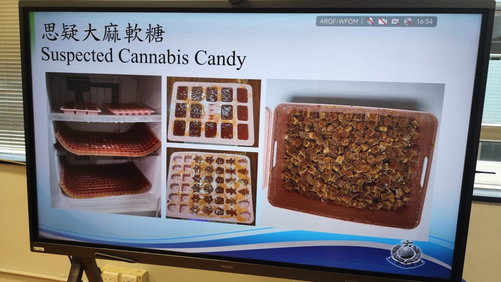 警方在單位內檢獲大量大麻軟糖。 警方在單位內檢獲大量大麻軟糖。